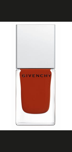 Vernis Rouge Acajou de Givenchy