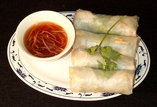 Rouleaux de printemps au porc, crevettes et carottes