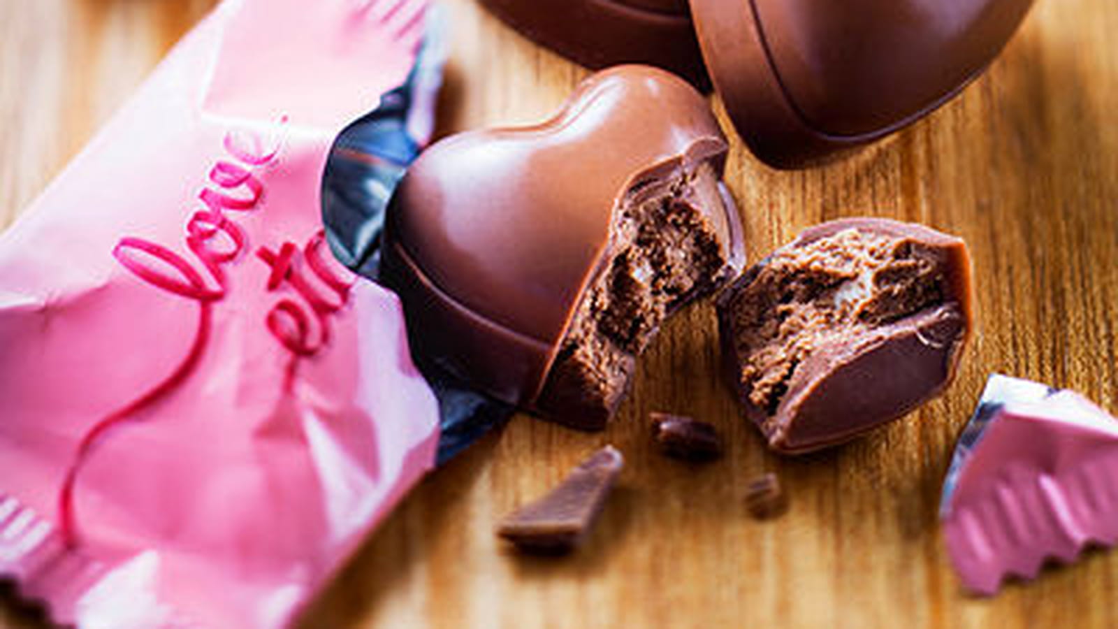 Coeurs au chocolat au lait, praliné et crêpes dentelles de Picard 