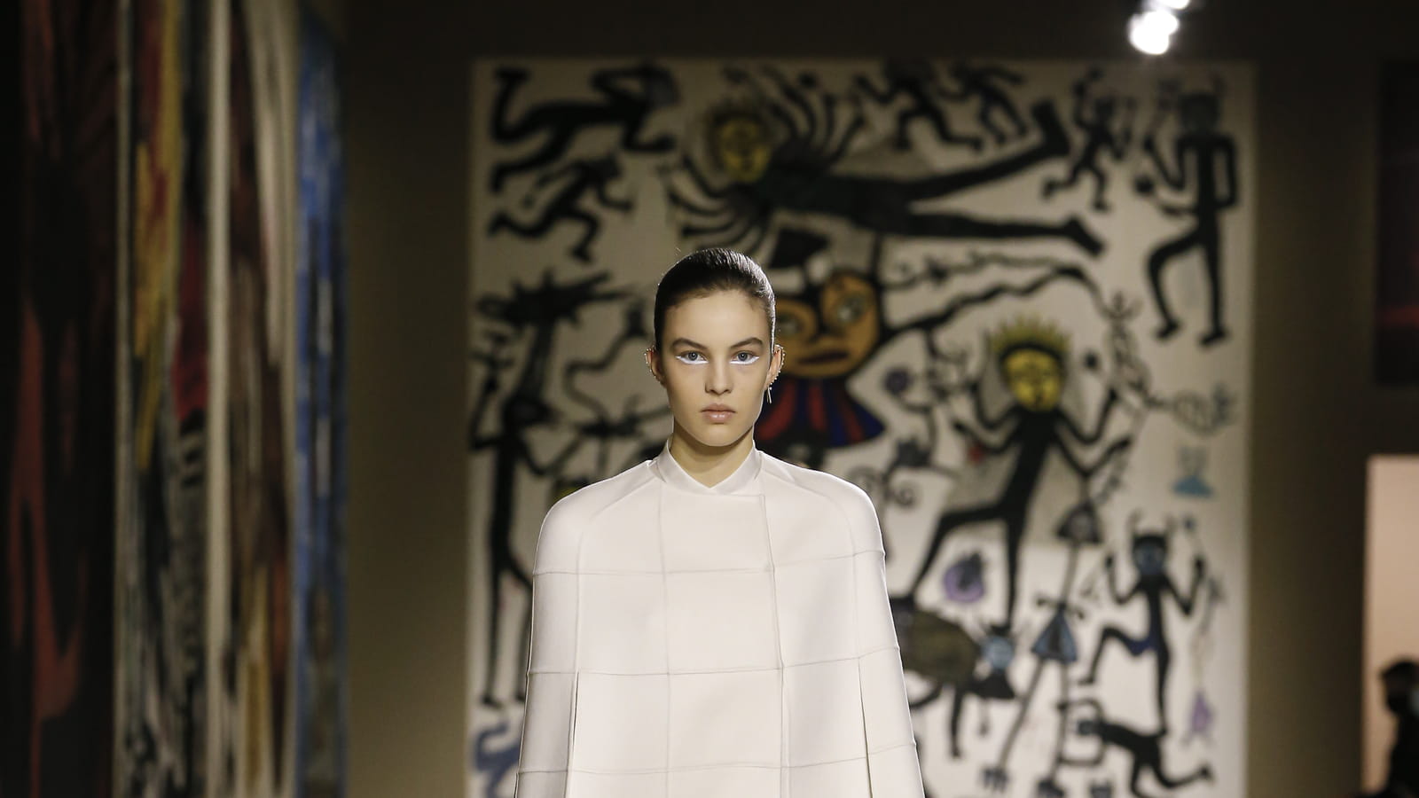 Look 24