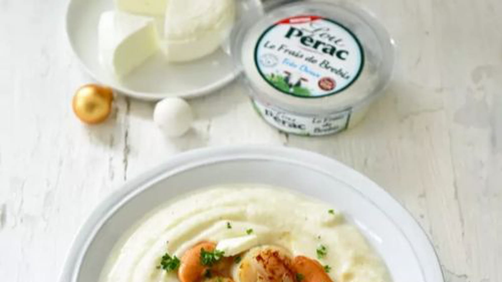 Crème de chou-fleur au Frais de brebis Lou Pérac et noix de Saint-Jacques