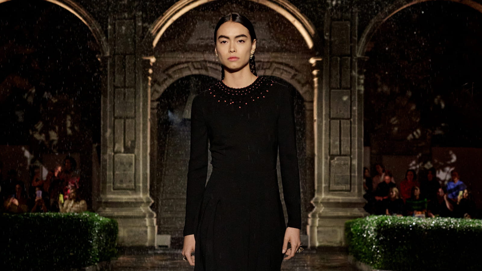 Look 13