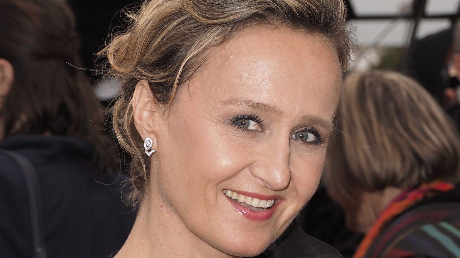 Caroline Roux