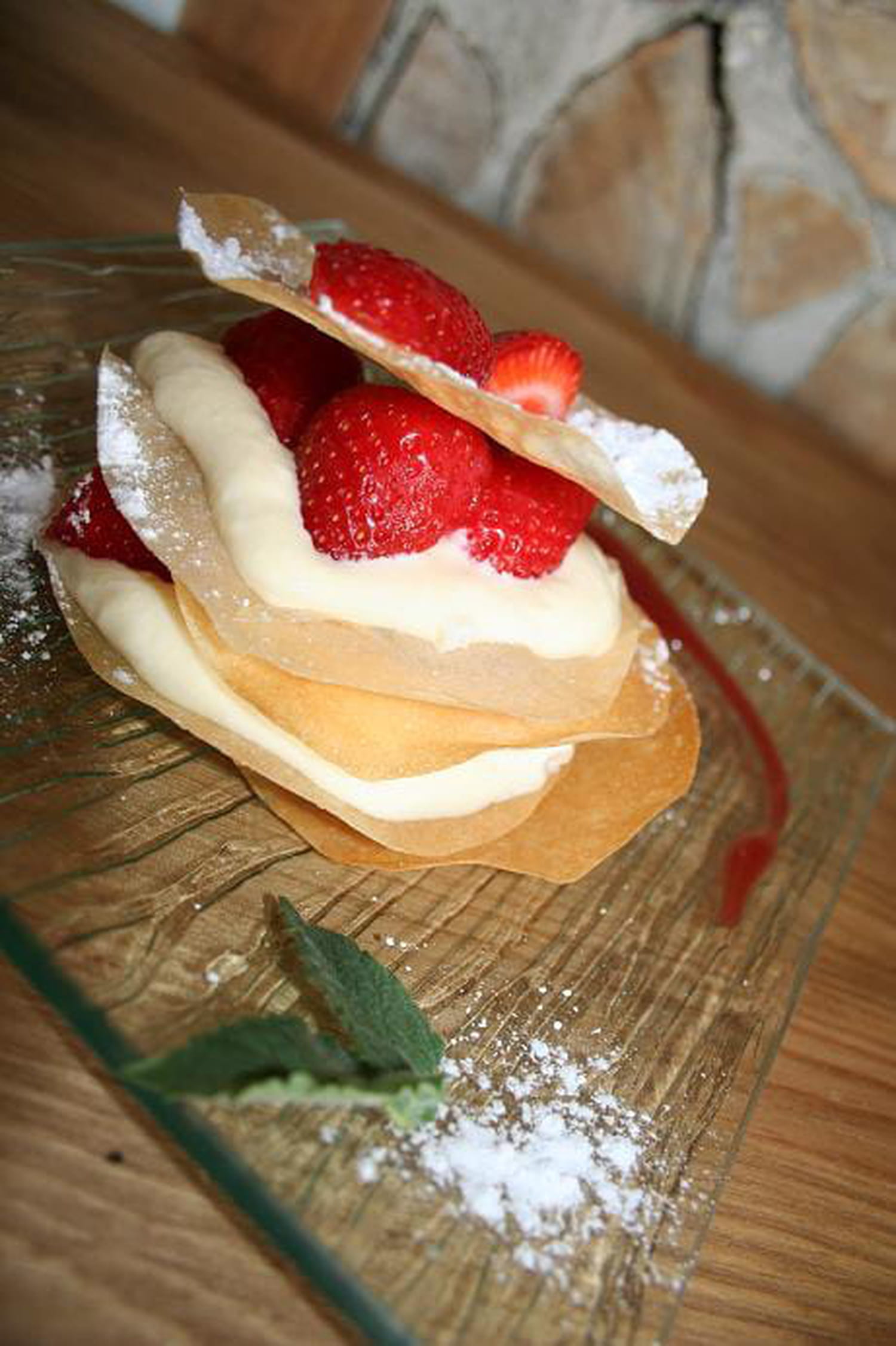 Craquant Craquant aux fraises avec sa crème mascarpone - sparrow