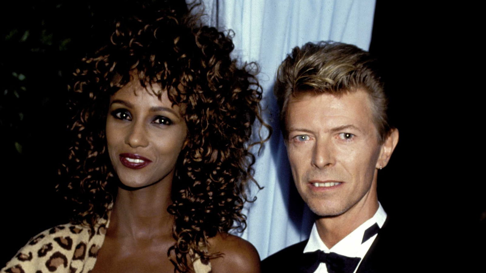 Silhouettes mannequin chez Bulgari, 17 septembre 1991