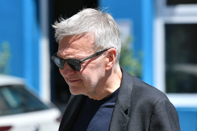 Laurent Ruquier se rend aux obs&egrave;ques de son amie Sophie Garel