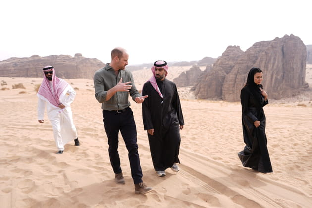 Le prince William dans le d&eacute;sert d'AlUla avec&nbsp;Badr ben Abdullah ben Mohammed Al-Farhan