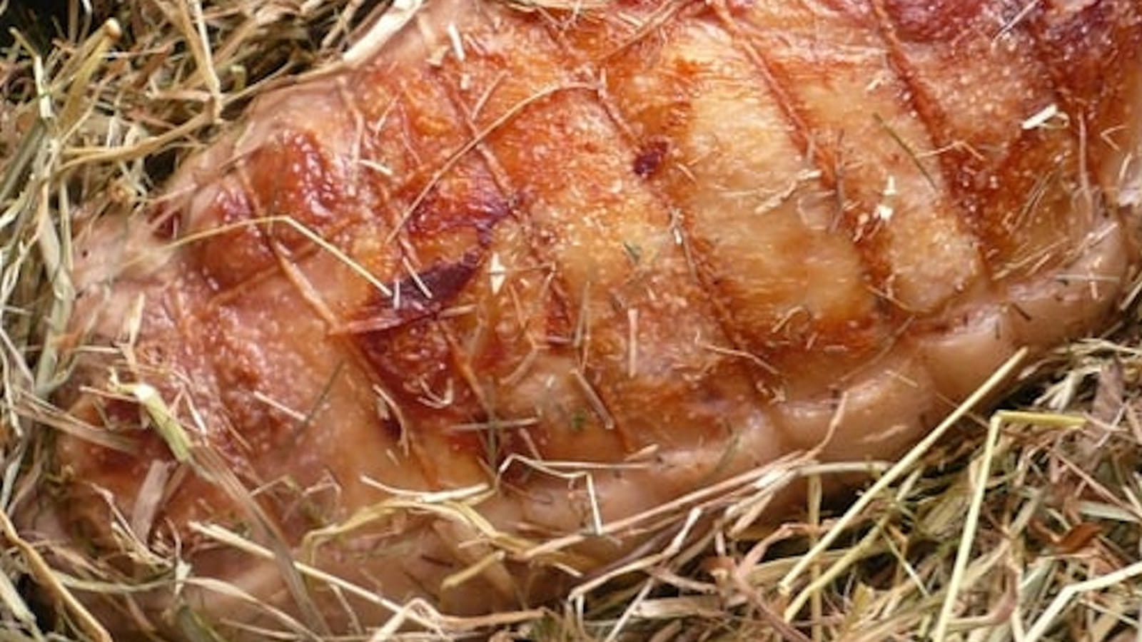Épaule d'agneau au foin