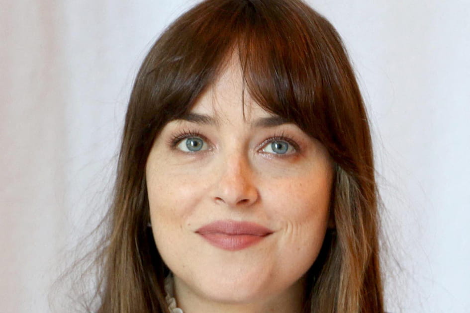 La frange rideau de Dakota Johnson