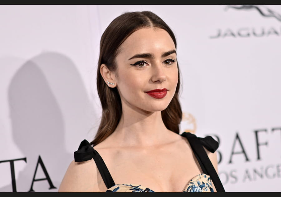 Lily Collins, scintillante avec ses pommettes rebondies