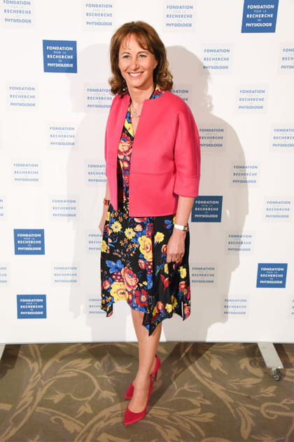 Ségolène Royal en robe imprimée et veste rose
