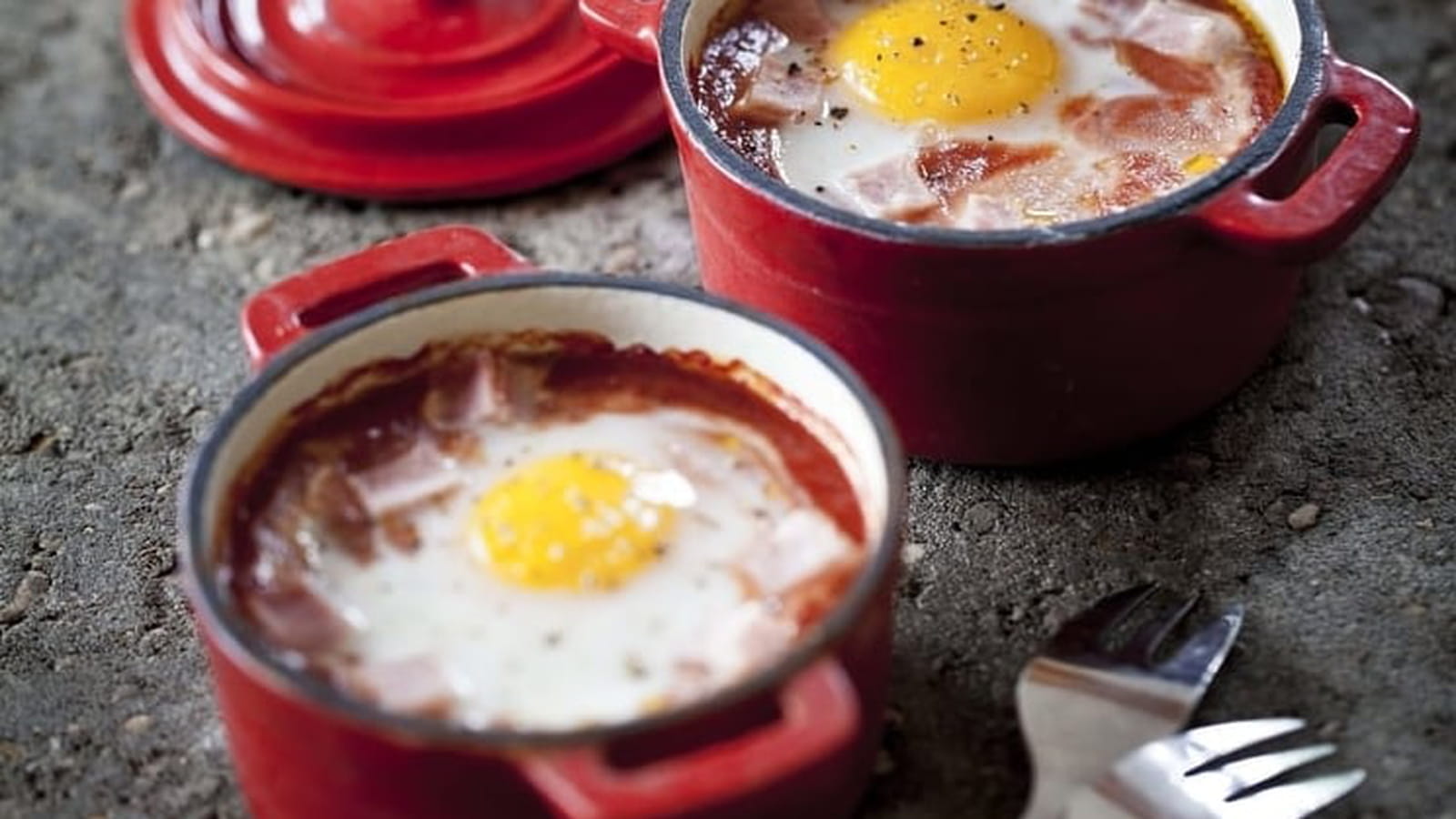 Oeufs cocotte Tomacouli® et jambon