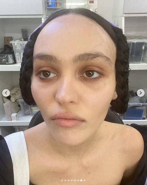 Lily-Rose Depp s'affiche au naturel dans le film d'horreur Nosferatu