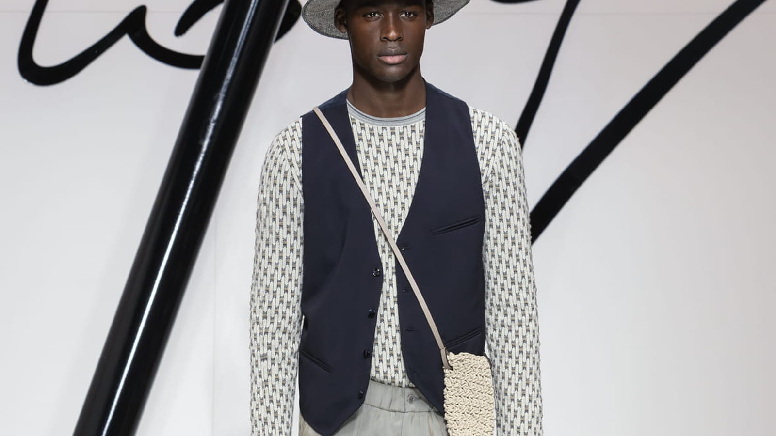 Look 8