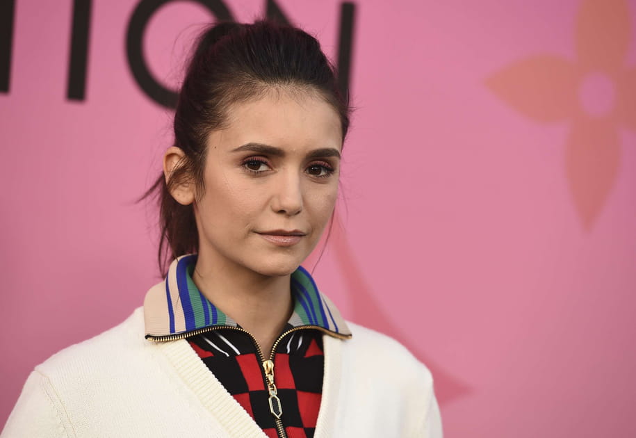 Flop&nbsp;: Nina Dobrev et son teint blafard