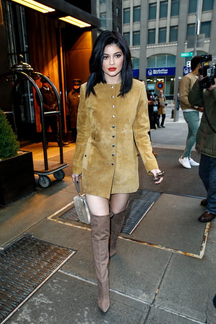 Kylie Jenner en robe de daim