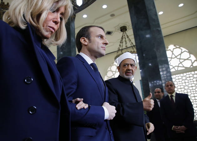 Brigitte et Emmanuel Macron et le grand imam de la mosqu&eacute;e Al-Azhar, Ahmed al-Tayeb