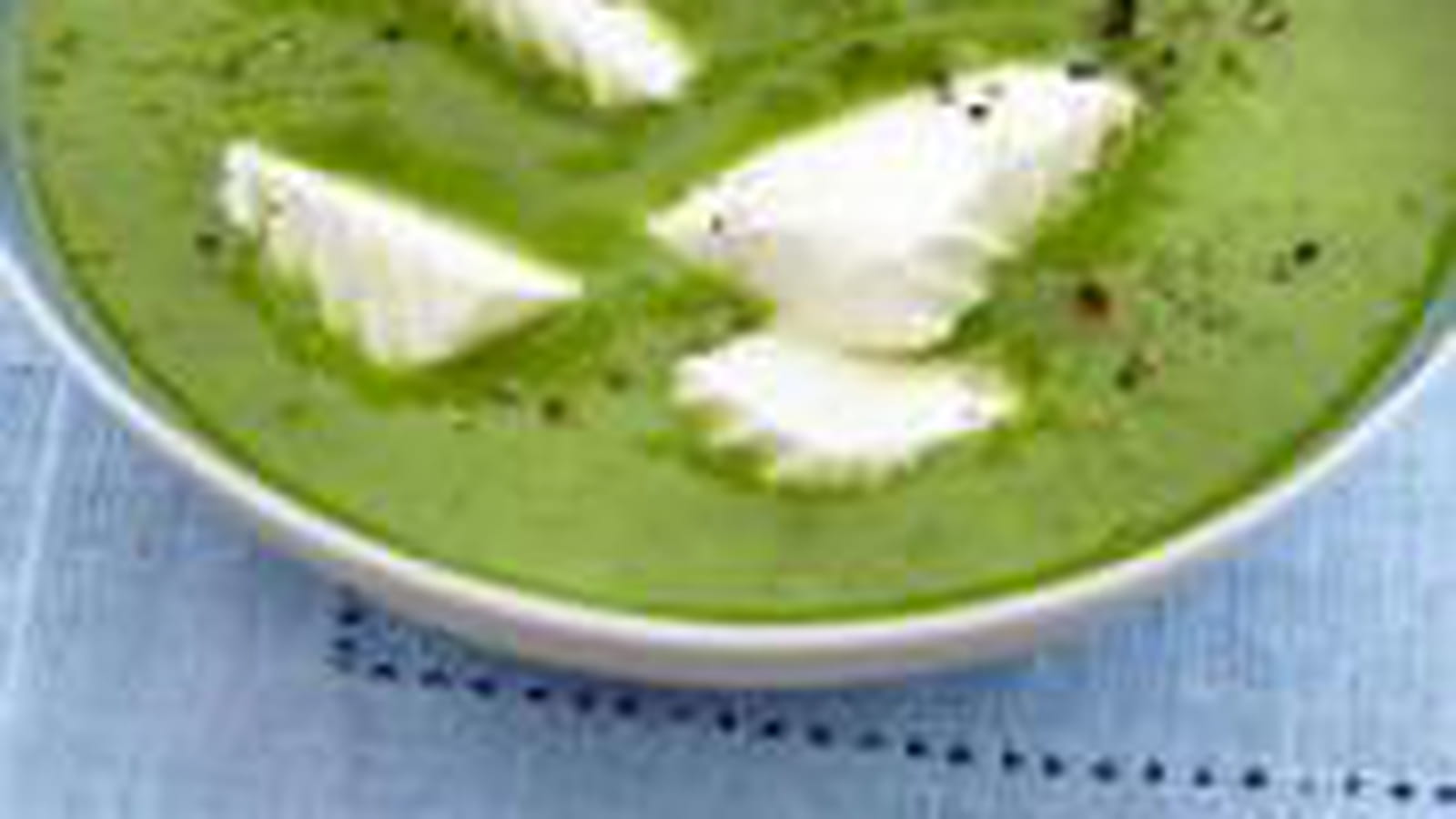 Velouté froid de petits pois à la menthe et au Caprice des Dieux