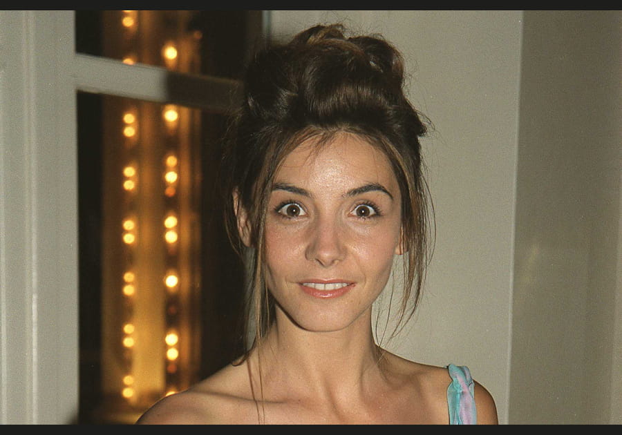 Clotilde Courau, sexy avec son chignon &eacute;bouriff&eacute;