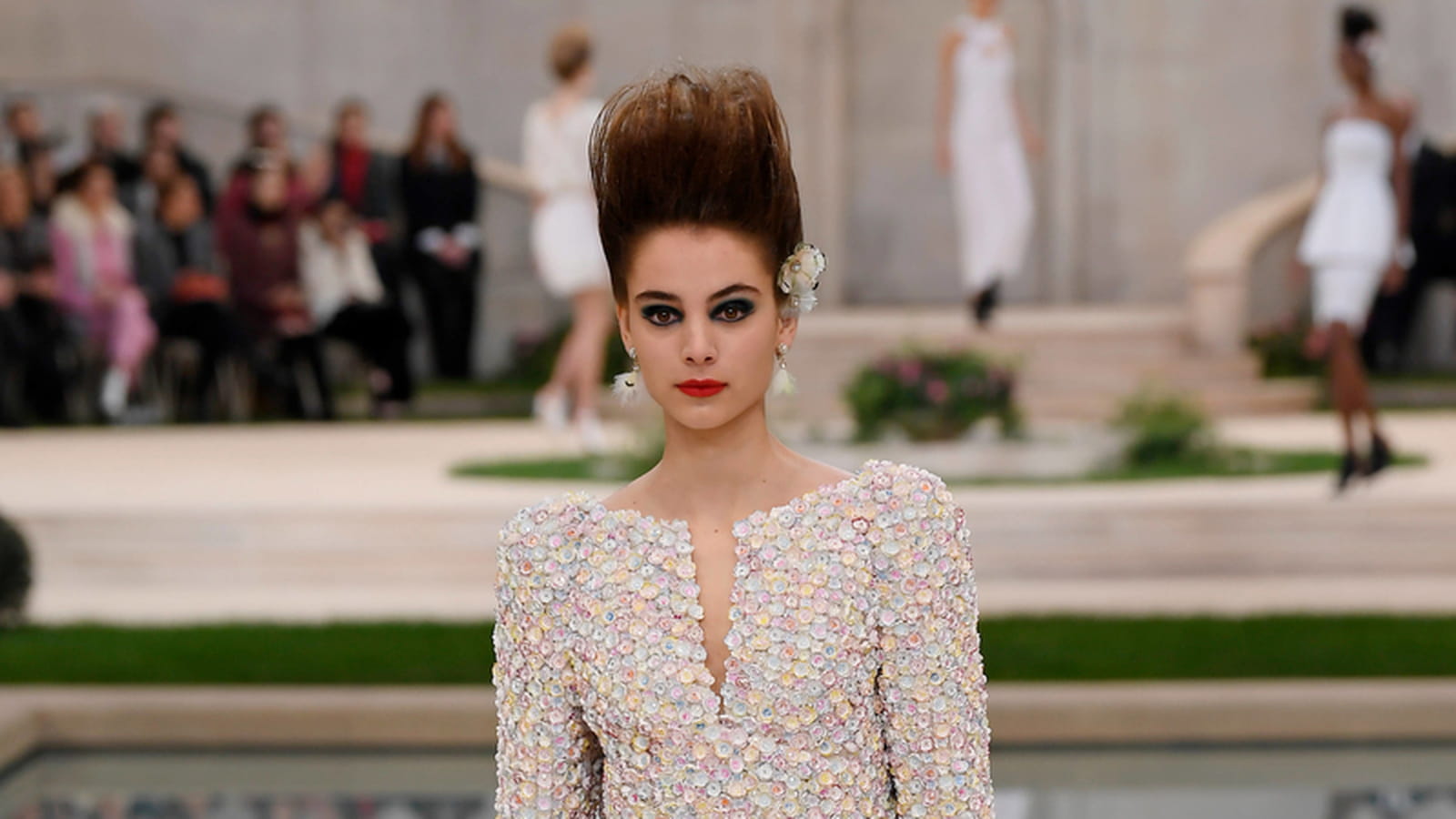 Look 37
