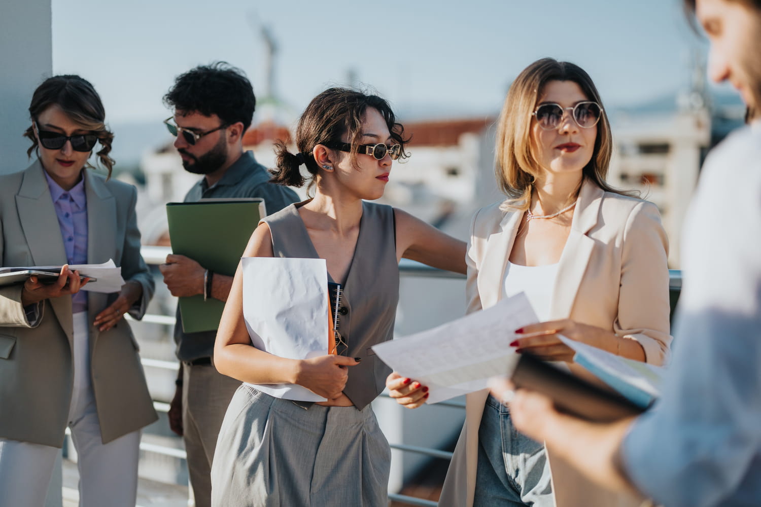 to do business with rich clients, there is a surprising subject to ban to do business with rich clients, there is a surprising subject to ban