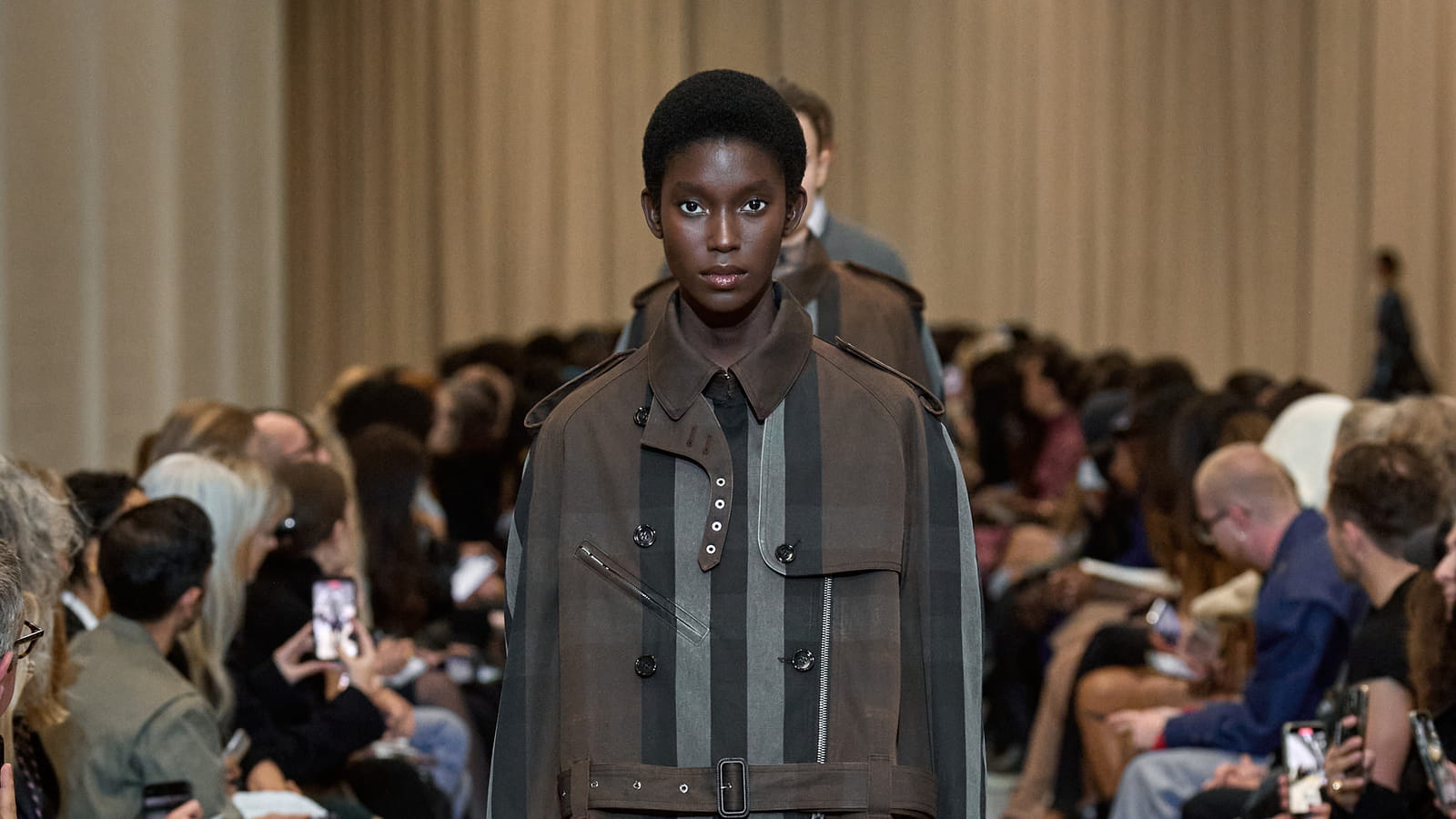 Look 38