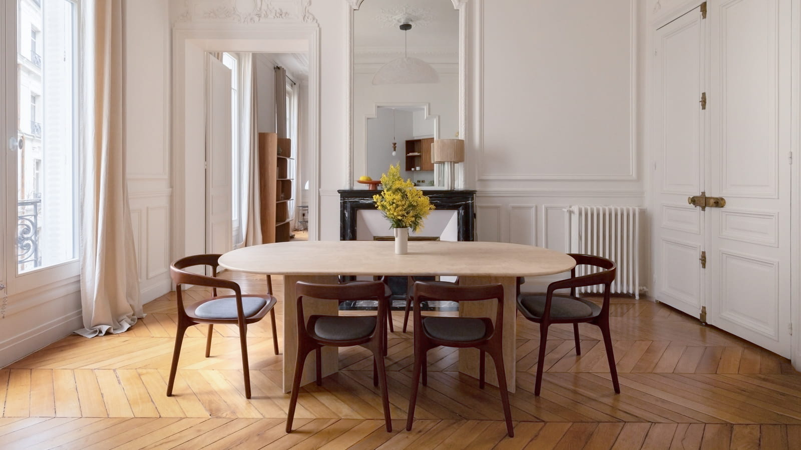 Salle à manger après