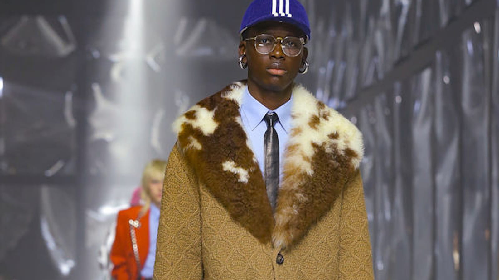 Look 28