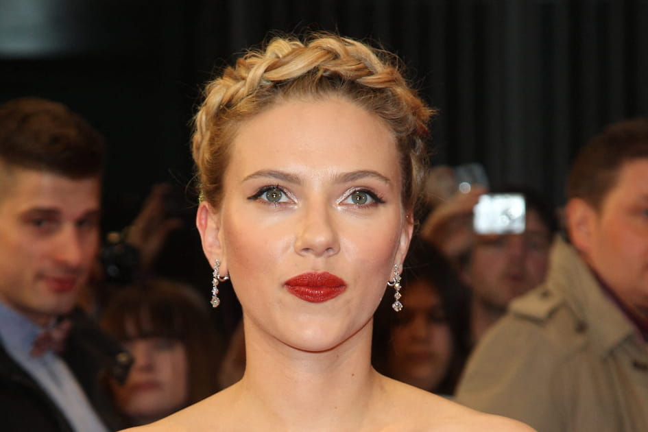 La couronne tress&eacute;e de Scarlett Johansson