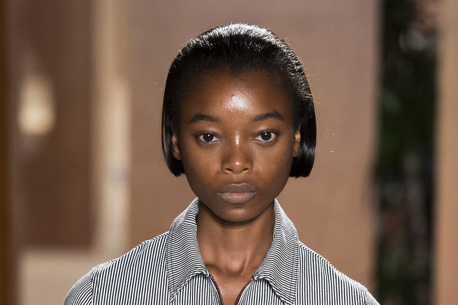 La coupe au carr&eacute; afro