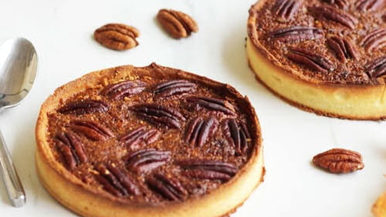 Tartes aux noix de pécan et sirop d'érable
