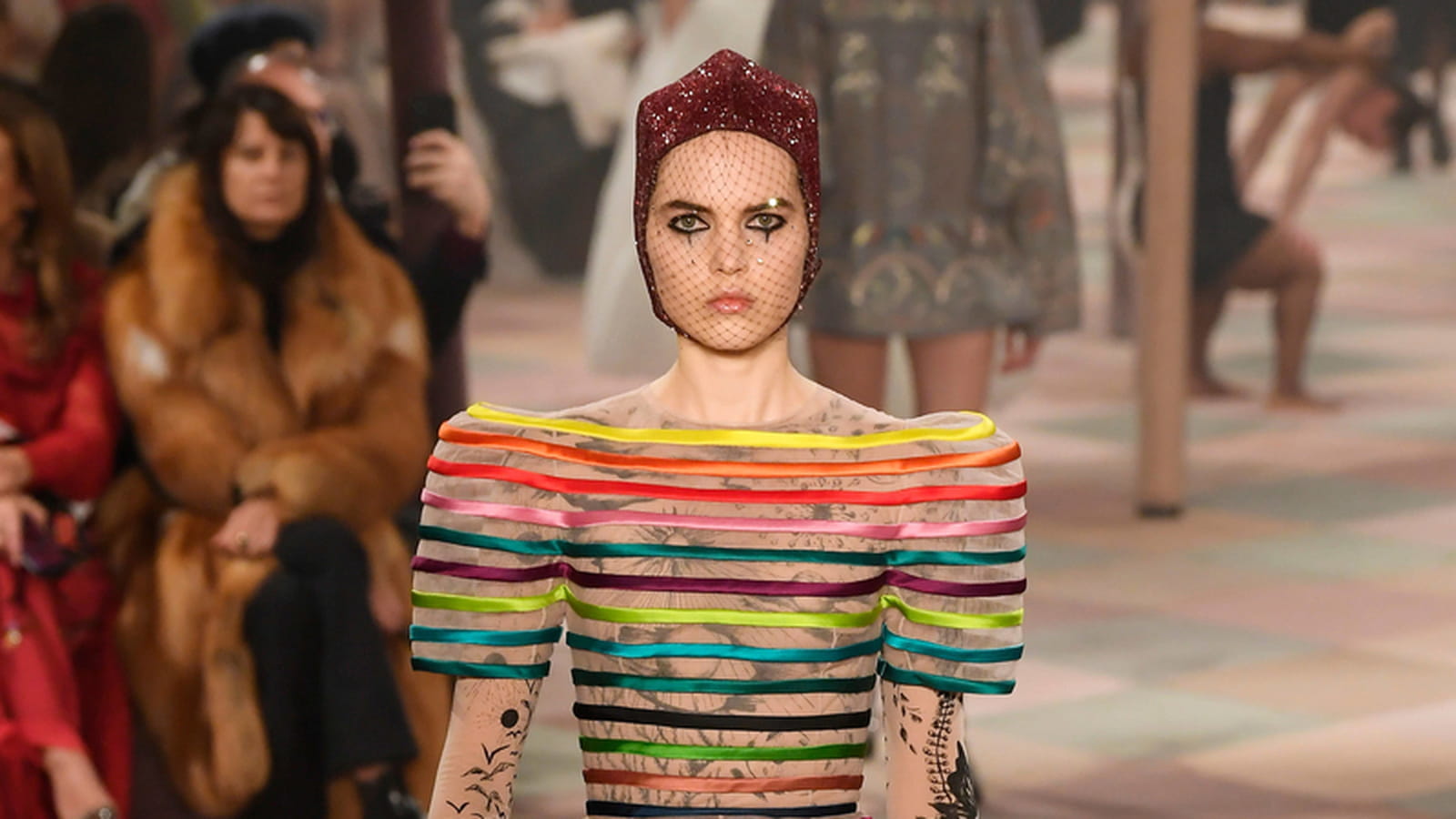 Look 27