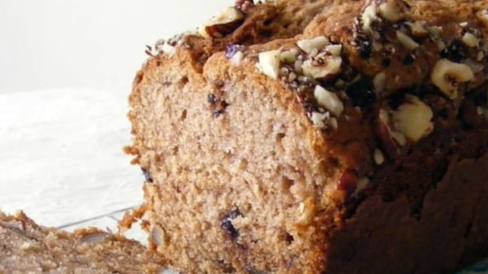 Cake d’automne à la châtaigne et aux noisettes