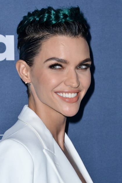 La tresse bleue de Ruby Rose