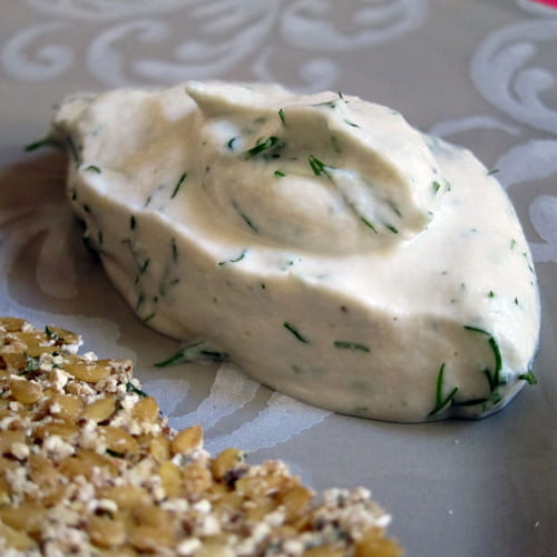 Douce crème de cajou à l'aneth