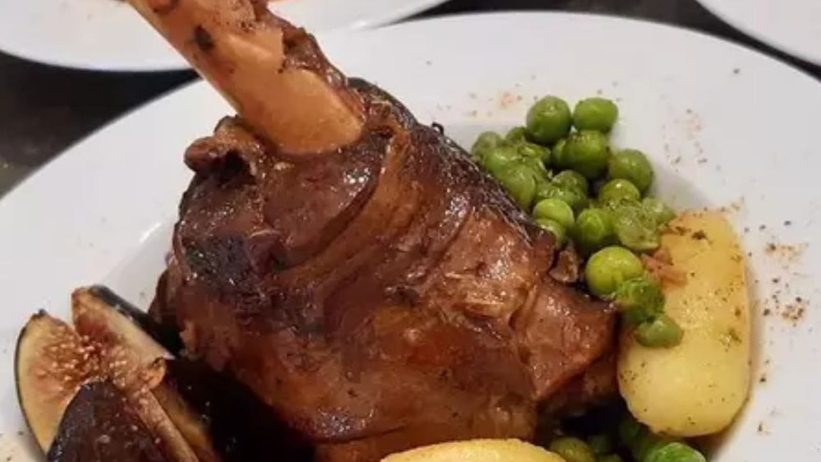 Souris d'agneau et ses petits légumes