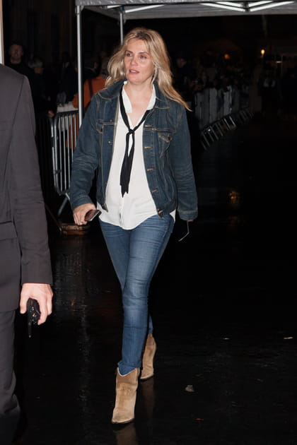 Emmanuelle Seigner au défilé Saint Laurent
