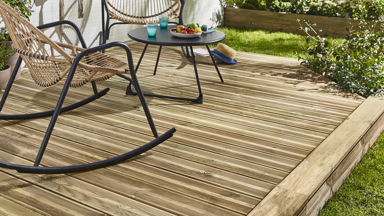 Terrasse en bois classique 