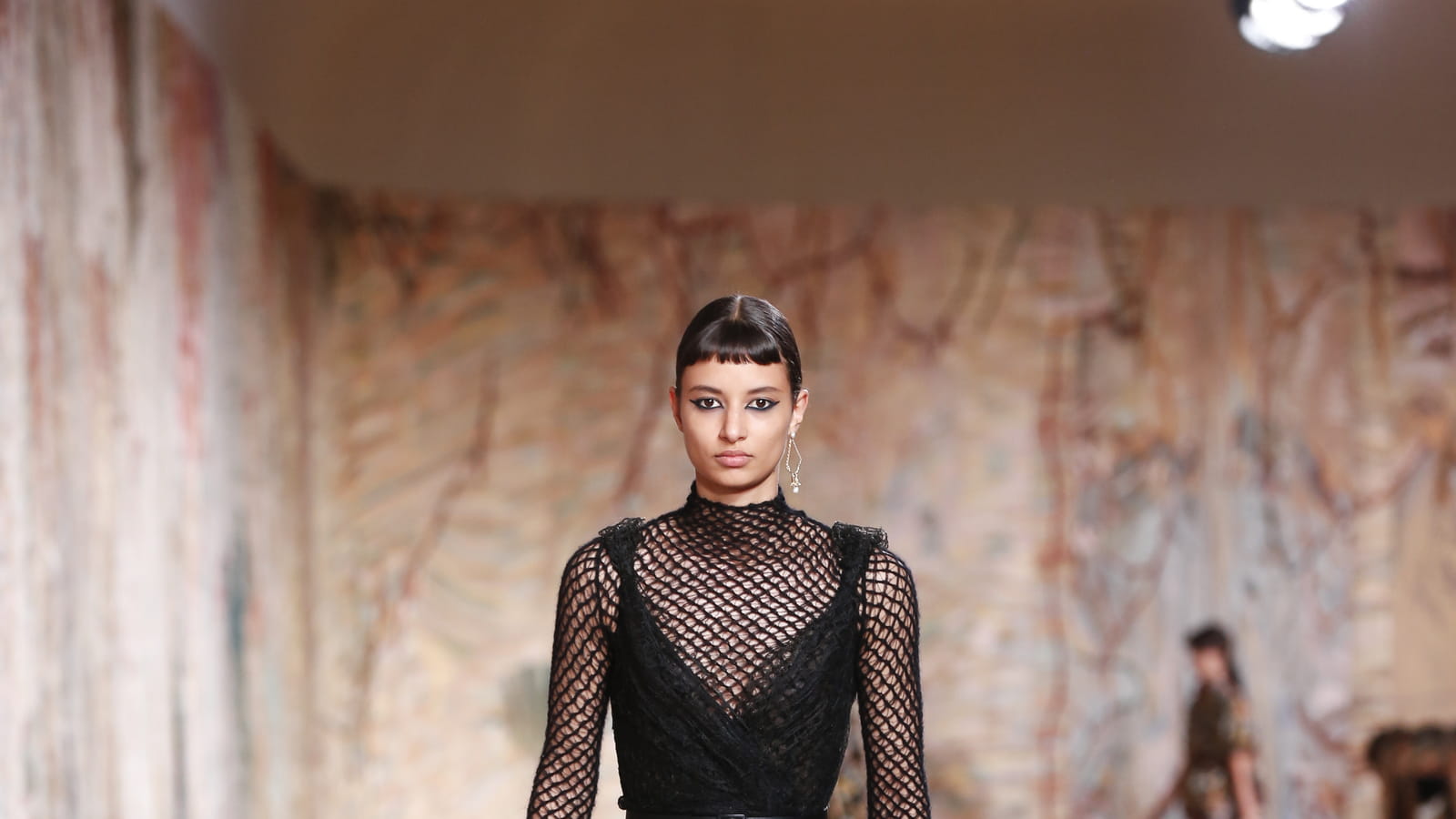 Look 25