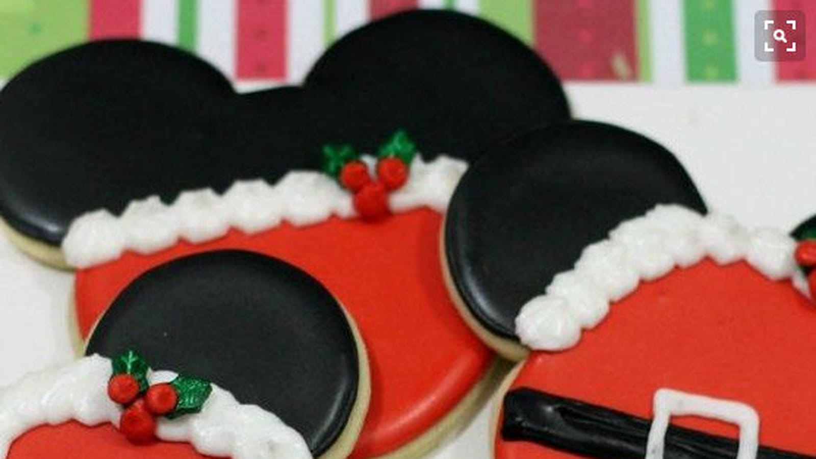 Mickey et Minnie : Père et Mère Noël à croquer