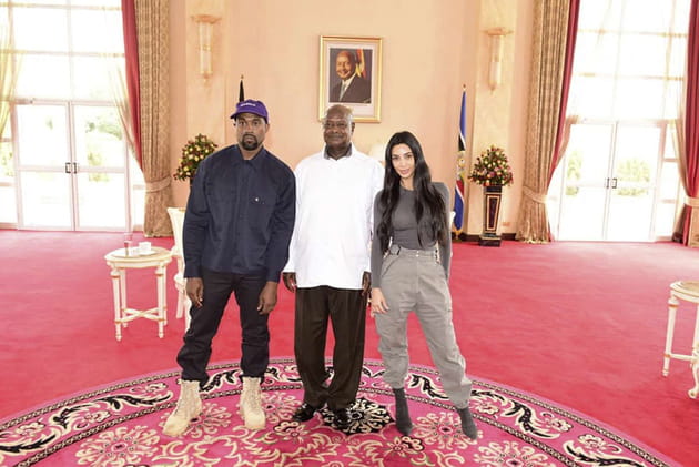 Kim Kardashian et Kanye West rendent visite &agrave; Yoweri Museveni, pr&eacute;sident d'Ouganda