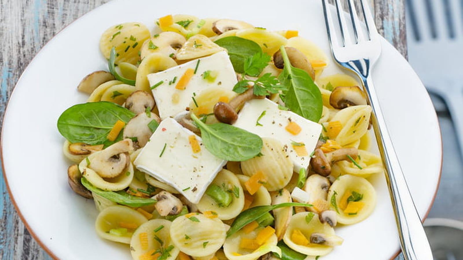 Pâtes aux champignons et au Mini Caprice