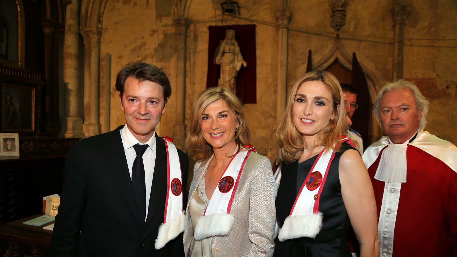 François Baroin, Michèle Laroque et Julie Gayet 
