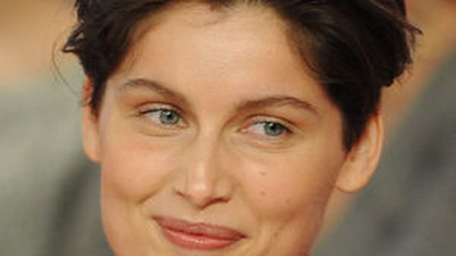 Laetitia Casta, cheveux courts
