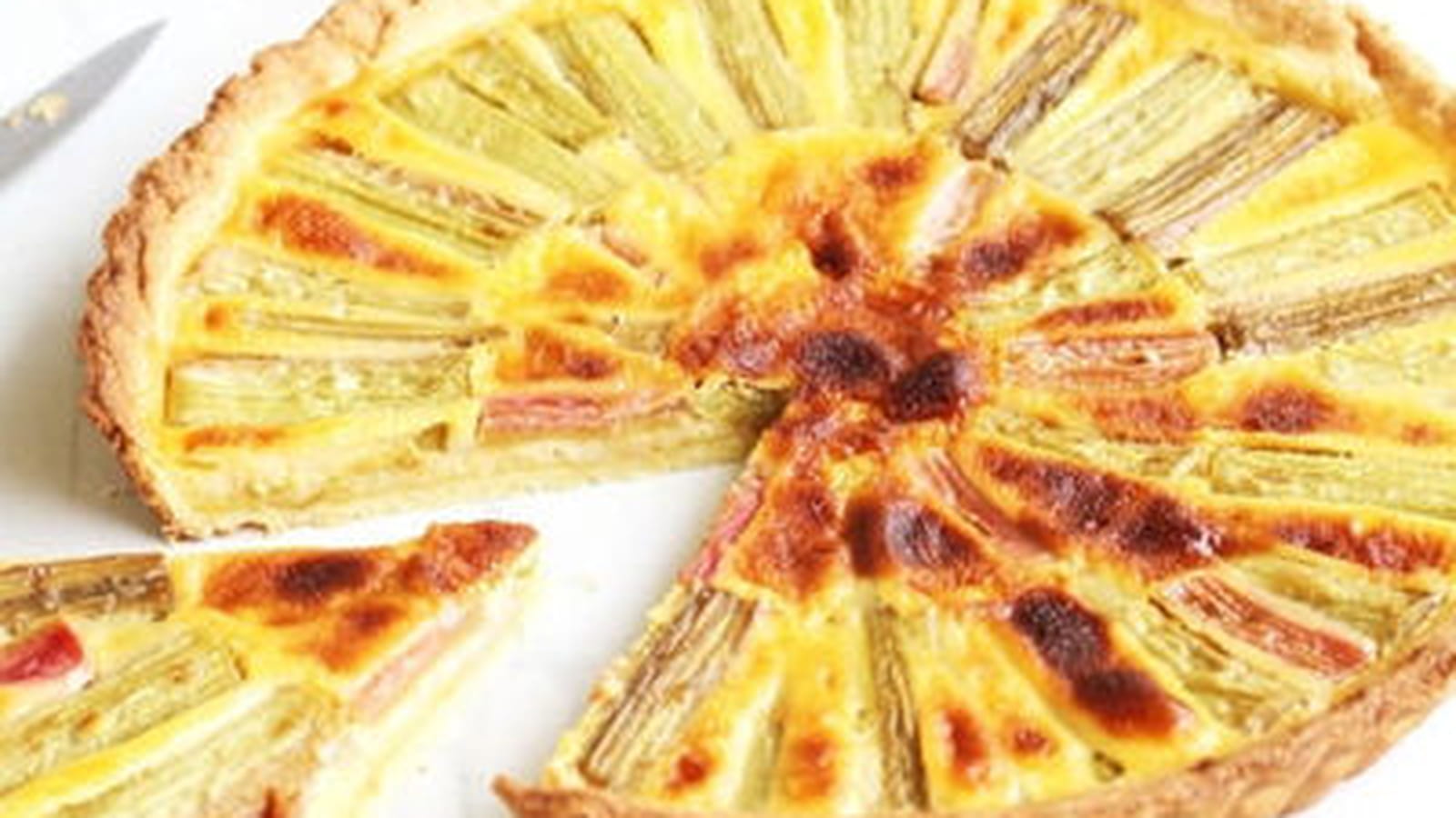 Tarte crémeuse à la rhubarbe