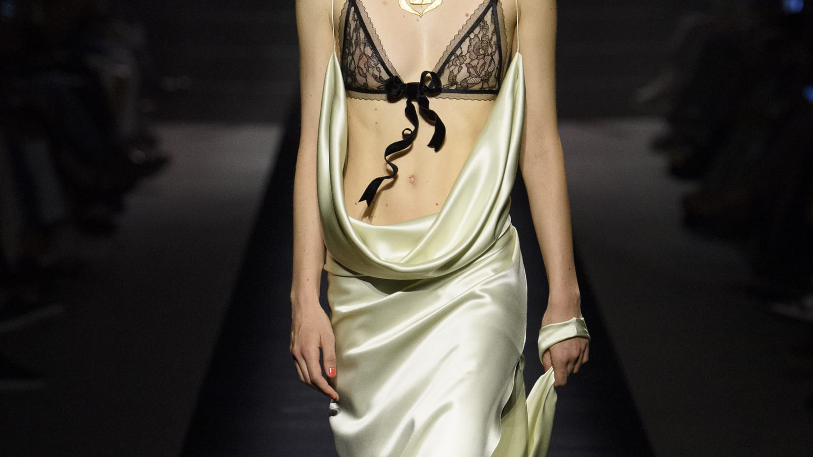 Look 11