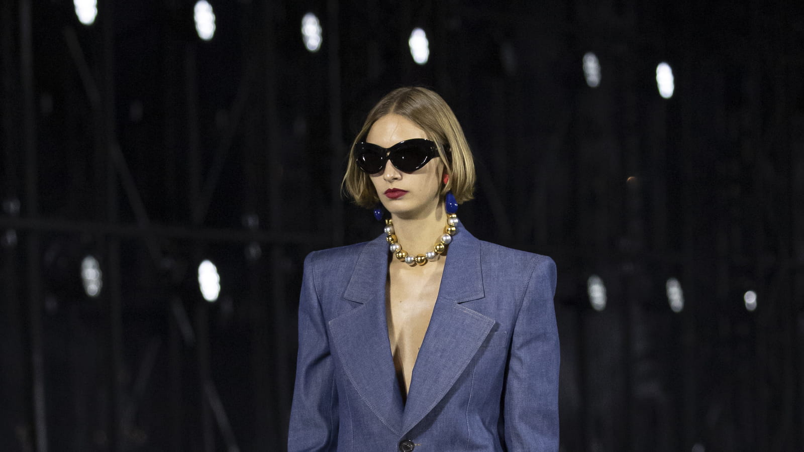Look 14