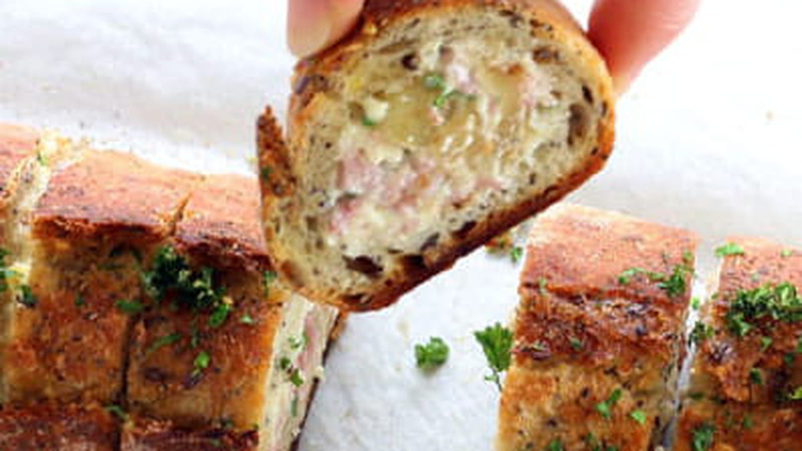 Baguette fourrée au fromage frais et jambon