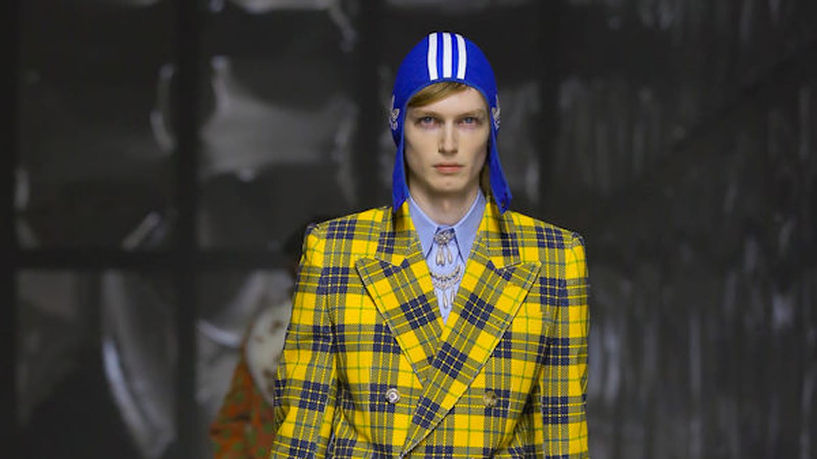 Look 69