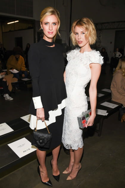 Nicky et Tessa Hilton au d&eacute;fil&eacute; Pamella Roland